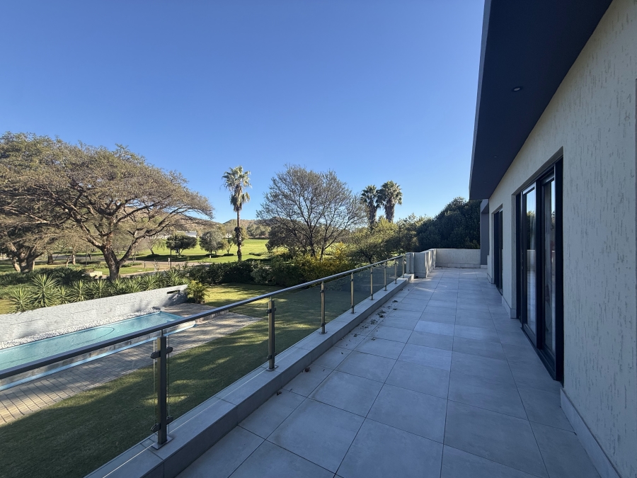 5 Bedroom Property for Sale in The Islands Estates North West